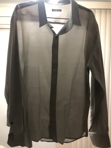 Camisa social - manga longa (nunca usada)