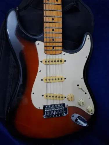 Guitarra Sx Stratocaster Sunburst