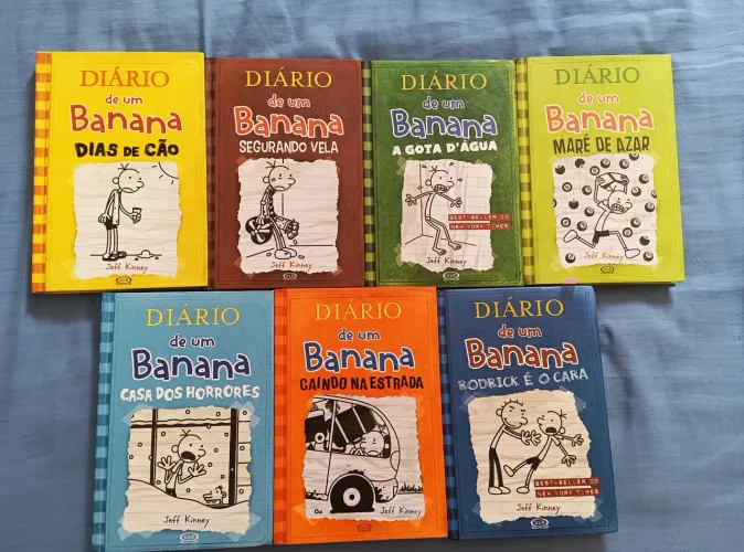 Vendo Combo " Diário de um Banana" em Impecáveis Estado !!!