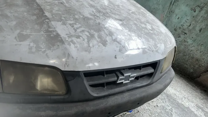 Grade S10 com alguns quebrados olhe as Fotos vou colocar uma nova