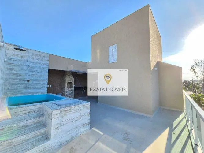 Casas triplex com piscina/área gourmet, Costazul - Rio das Ostras/RJ.