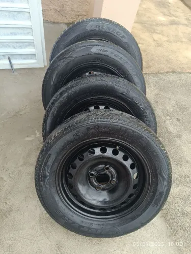 Jogo de aro 14 com pneus 