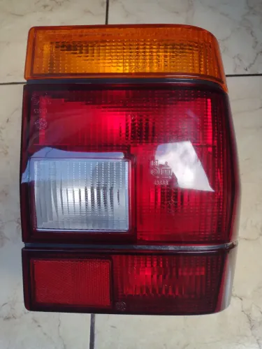 Lanterna traseira lado direto do Prêmio 1985 á 1994 Tricolor