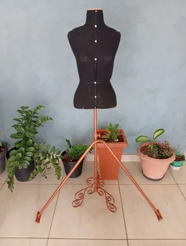 Manequim Busto + Provador em L Rose 