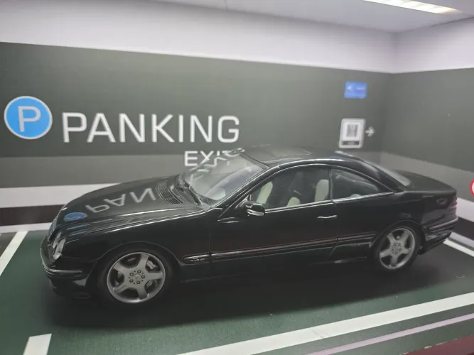 Miniatura 1:18 autoart mercedes cl coupe amg v12 rara