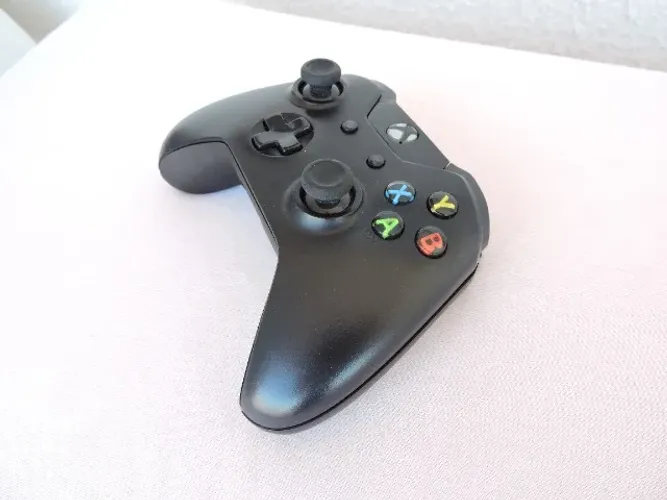 Controle XBOX One Usado para Manutenção (001)