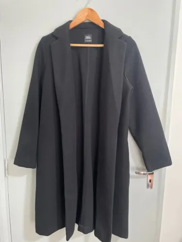 Casaco longo preto Zara