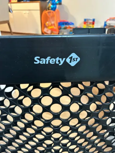 Portão de Segurança Safety 1st para Bebês