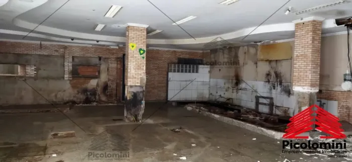 Prédio comercial para locação de 300m², antiga padaria da Jupam, 2 banheiros