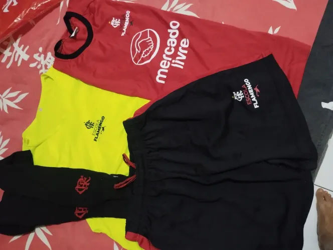 Conjunto Flamengo - Camisa, Camiseta e Shorts, meiao