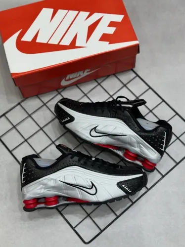 Nike R4 Premium