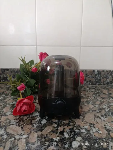 Caixa de Som com iluminação e Design Moderno