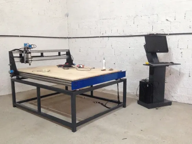 Router CNC Distritec RC1315 - Completa e pronta para produção!