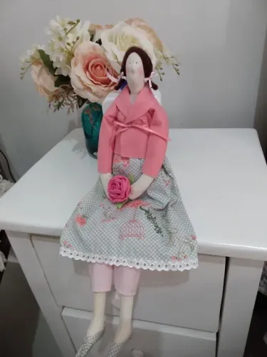 Boneca Tilda para decoração 