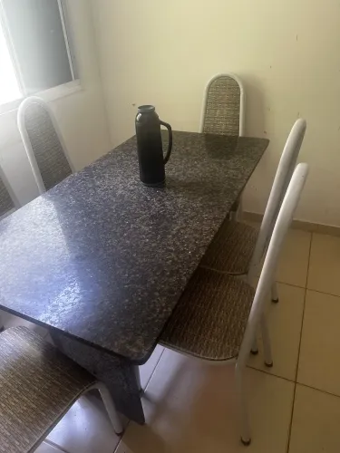 Mesa  de mármore 6 cadeiras 