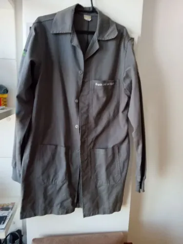 Jaleco Cinza com Detalhes Tam P