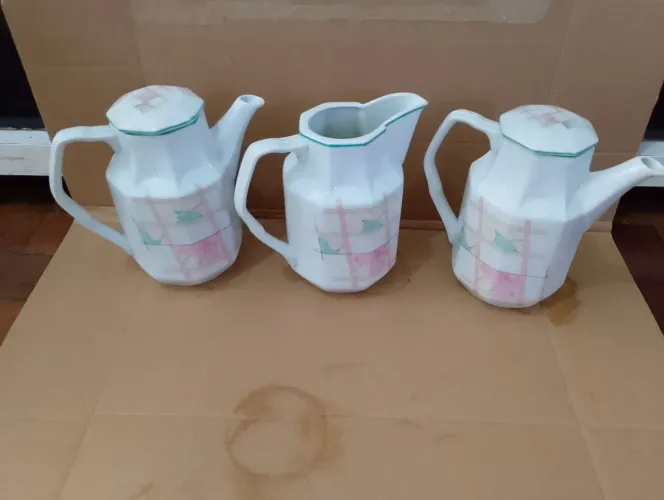 2 cafeteiras e 1 leiteira Schimidt 