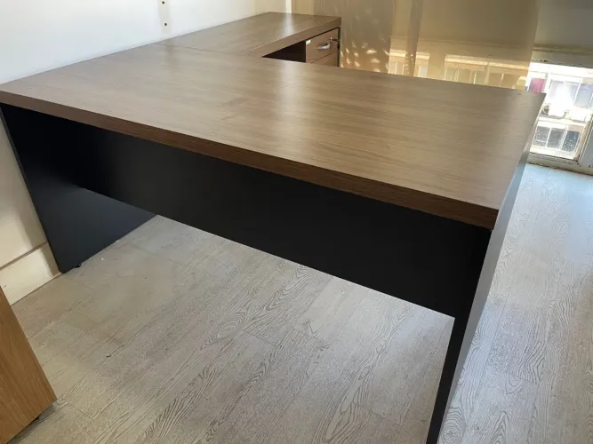 Mesa em L com Gavetas para Escritório - Design Moderno - LOJA IKONMIXOFFICE