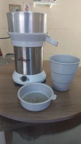 Extrator de suco industrial