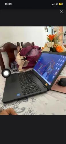 Notebook Samsung E20