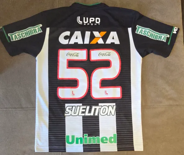 Camisa Figueirense 2015 #52 de jogo - Tam P - detalhe no símbolo R$ 190