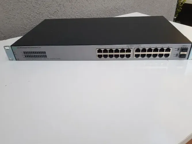 Switch Hp Gerenciavel 1920s 24 Portas 100/1000 2 Sfp Jl381a (Usado)