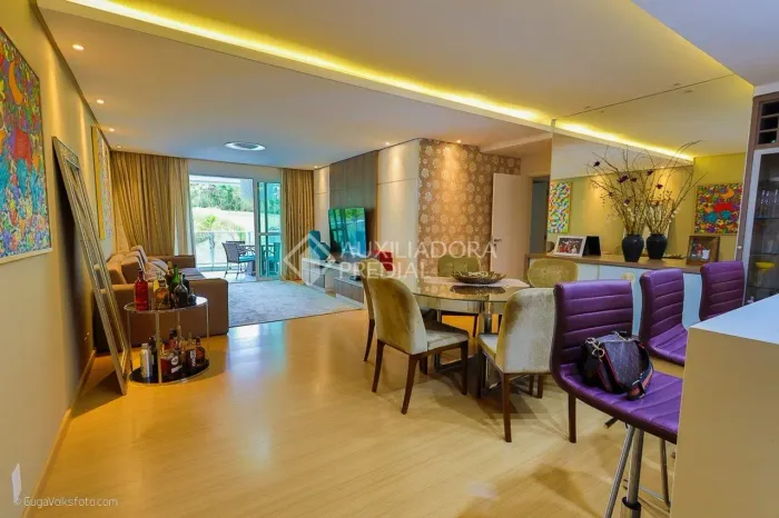 Apartamento à venda em Cacupé, Florianópolis