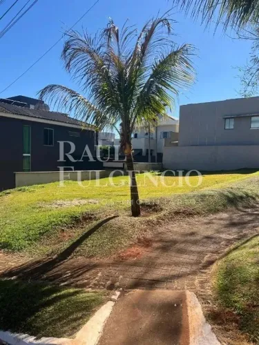 Terreno à venda em condomínio fechado no bairro Esperança, Londrina