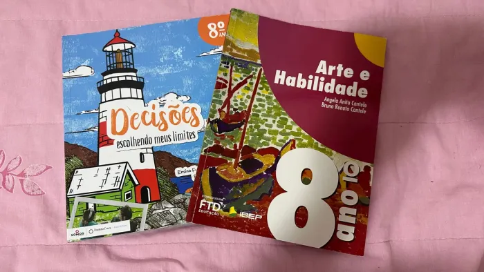 Livros escolares do 8º ano - Arte e Socioemocional