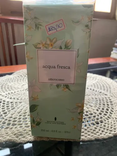 Colônia acqua fresca o Boticário 