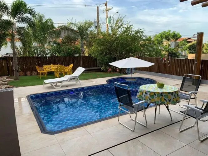 Rancho com 3 dormitórios à venda, 300 m² por R$ 1.600.000,00 - Residencial Morada da Front