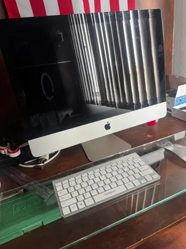iMac Apple 21,5? Meados de 2010 - Core i3 / SSD 512 GB / macOS High Sierra 