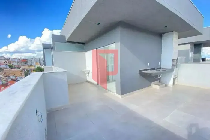 Cobertura à Venda no Bairro Copacabana - Belo Horizonte - MG, 100m², Terraço Privativo e 3