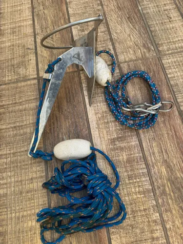 Vendo âncora inox e boia