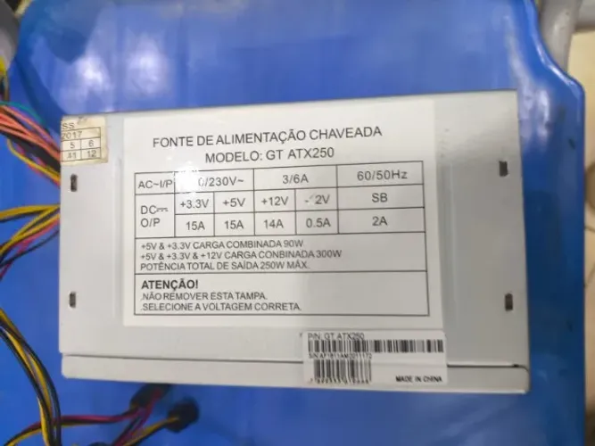 Fonte nominal 250 W chave on off Testada