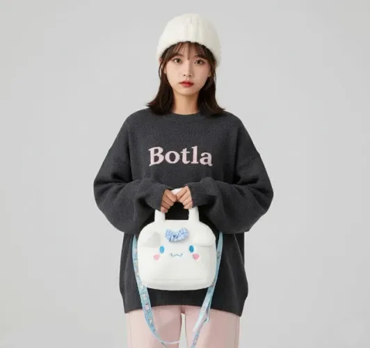 Bolsa Cinnamoroll branca de Pelúcia - Kawaii Sanrio