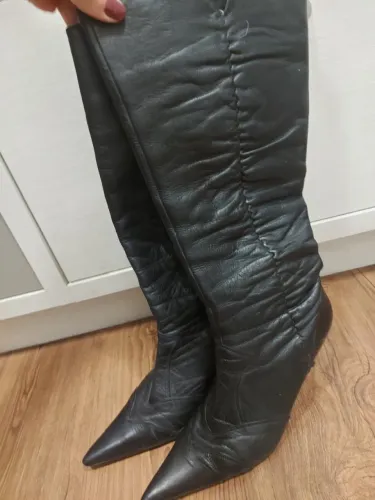 Bota 37 couro macio pelica