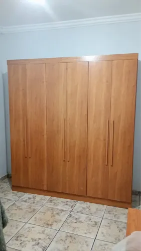 Guarda roupa e cômoda