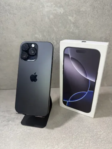 iPhone 16 Pro Max 512GB | Bateria 93% | Excelente Estado