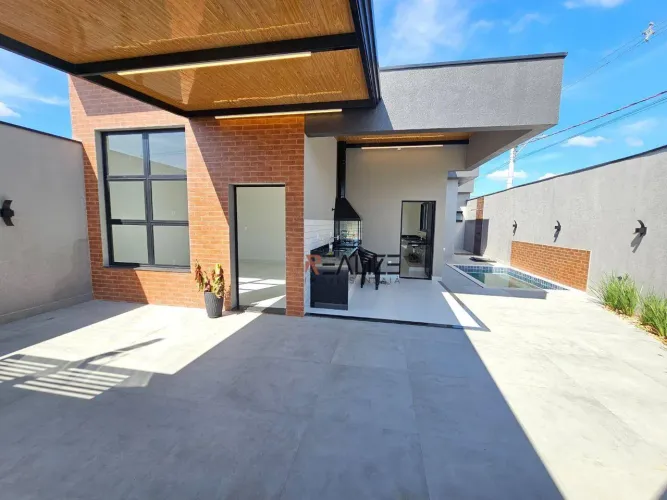 Casa com piscina e 3 dormitórios à venda, 130 m² por R$ 850.000 - Jardim Bom Sucesso - Ind