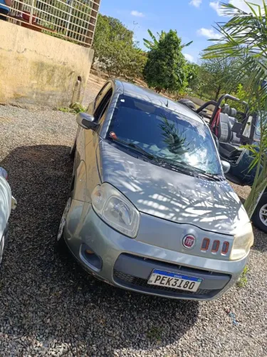 Fiat Uno Vivace Celeb. 1.0 EVO F.flex 8V 5P 2012