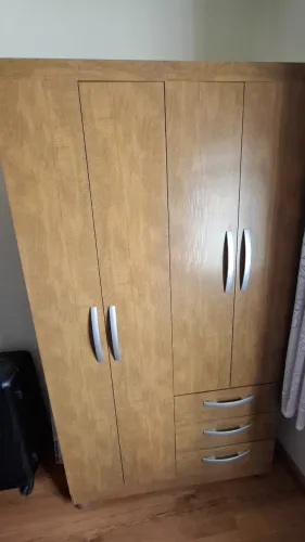 Guarda-roupa 