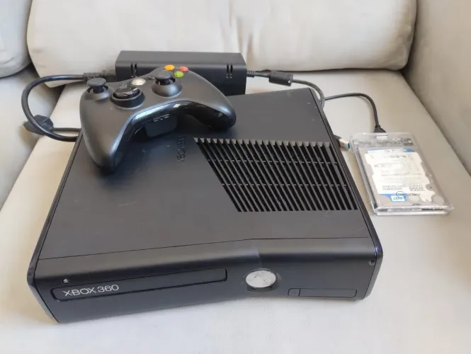 Xbox 360 com rgh + 48 jogos 
