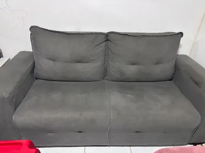 Vende-se sofás 2 e 3 lugares , com 1 ano uso