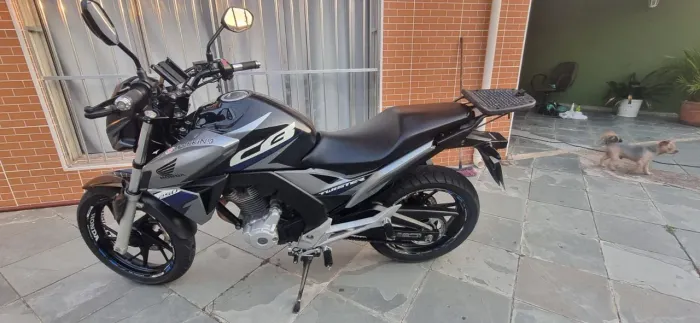 Vendo Twister 2019 - Em Ótimo estado.