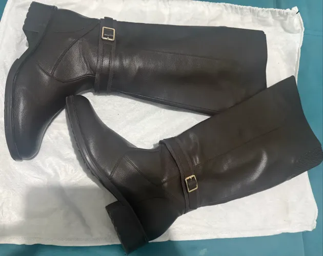 Bota montaria couro novíssima