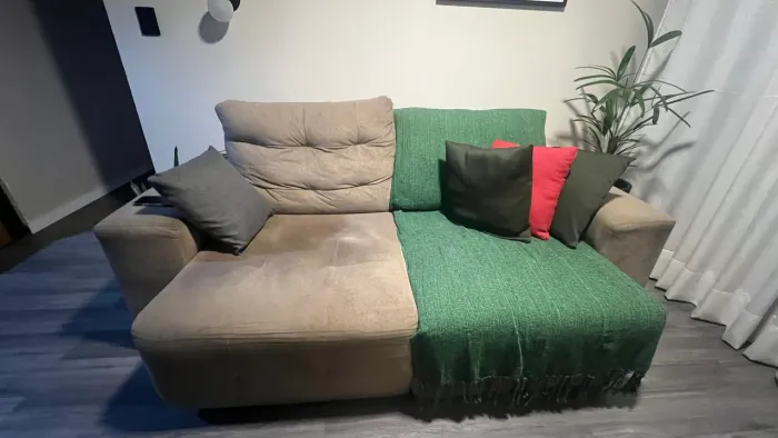 Sofá retrátil e reclinável 2,10