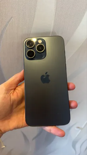 Iphone 15 Pro Max 512gb seminovo 83%