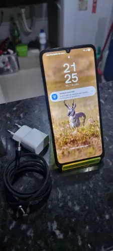 Vendo galaxy A05 128gb 8ram sem detalhes, estado de novo 