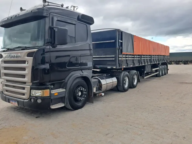 Scania G-380 2008 + Carreta Librelato Graneleira 2017